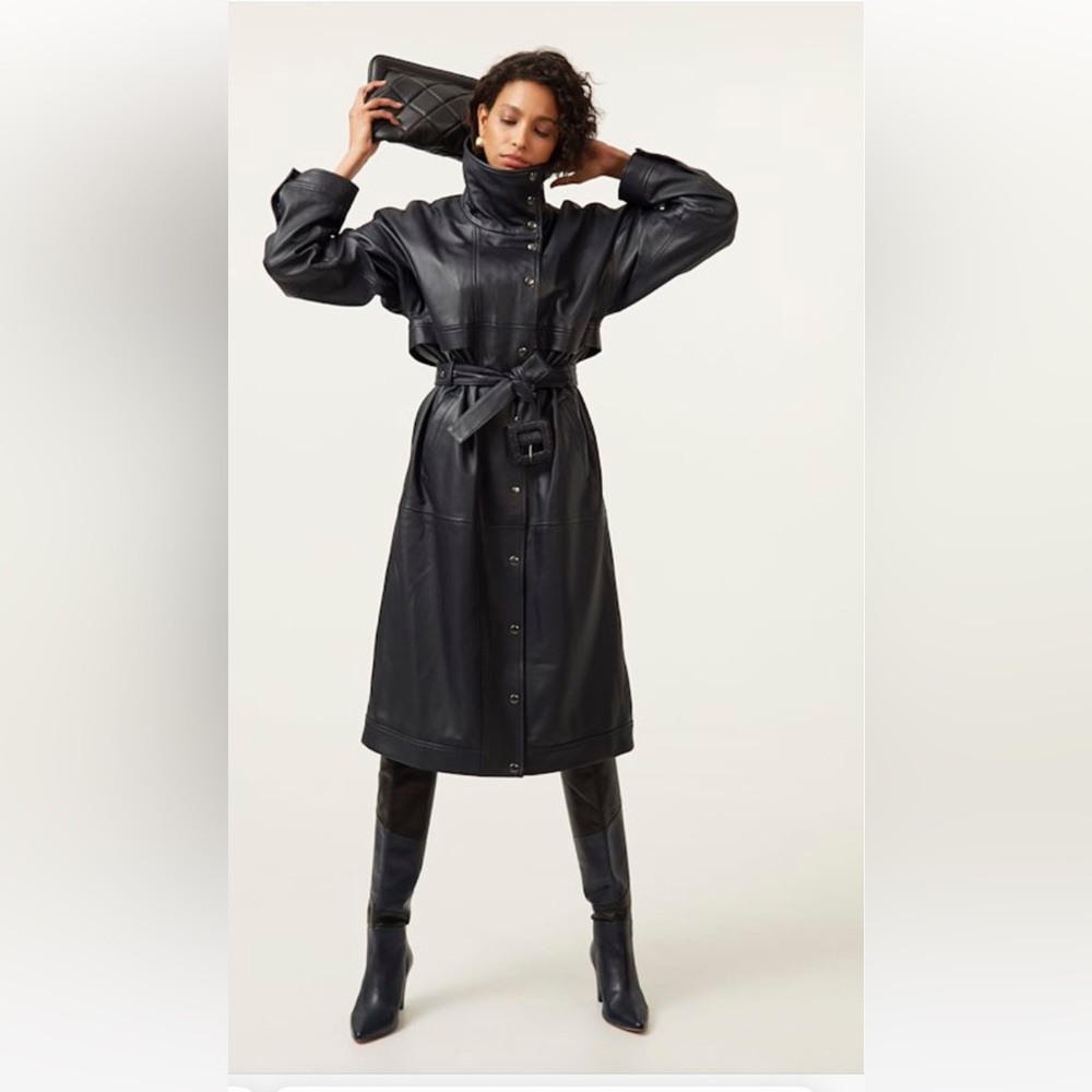 Chic leather trench in navy - can be worn 2 ways